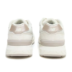 Walking Fresh Foam 880